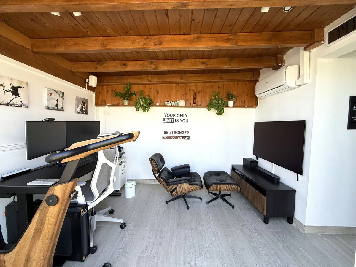 7952623b-0958-4345-98a8-a90ab50b84d2