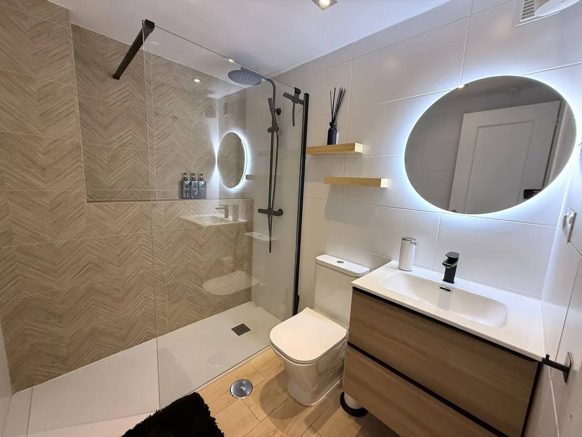 92680bf2-67da-4cb0-ad81-188471d3a7d1