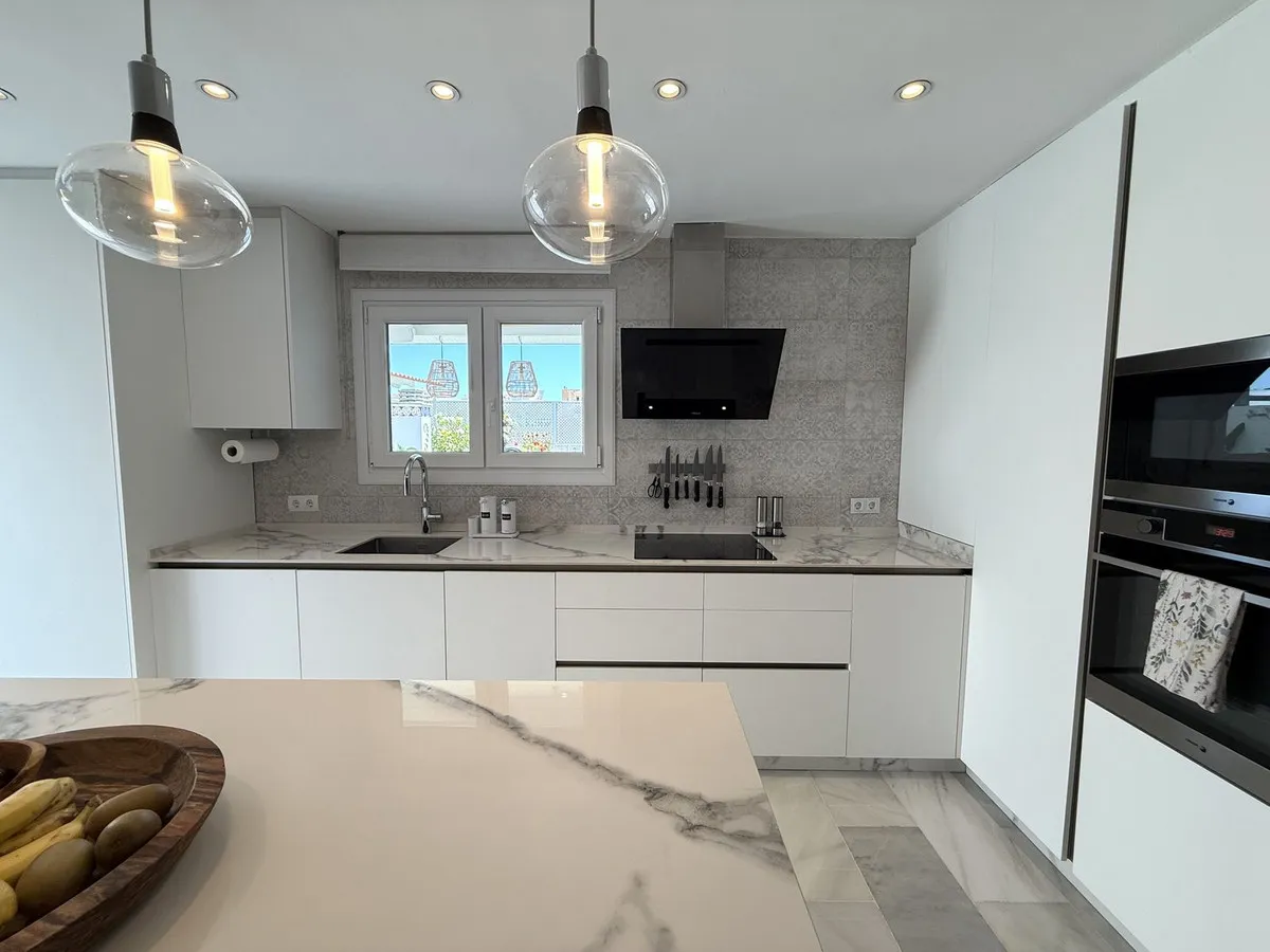 a91ca35f-c983-452e-9516-bcafcb9ab6e1