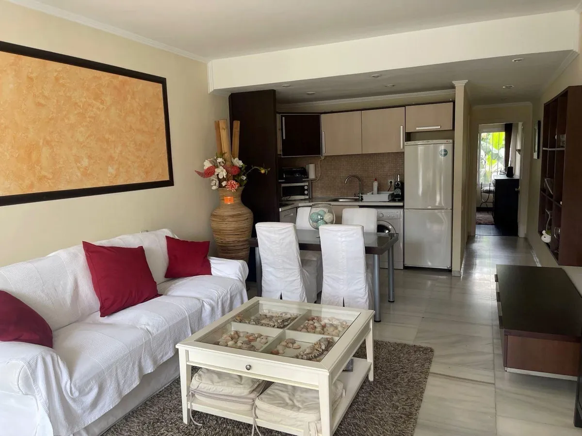 8c868b87-1a91-4c62-805e-2d32fba48c64