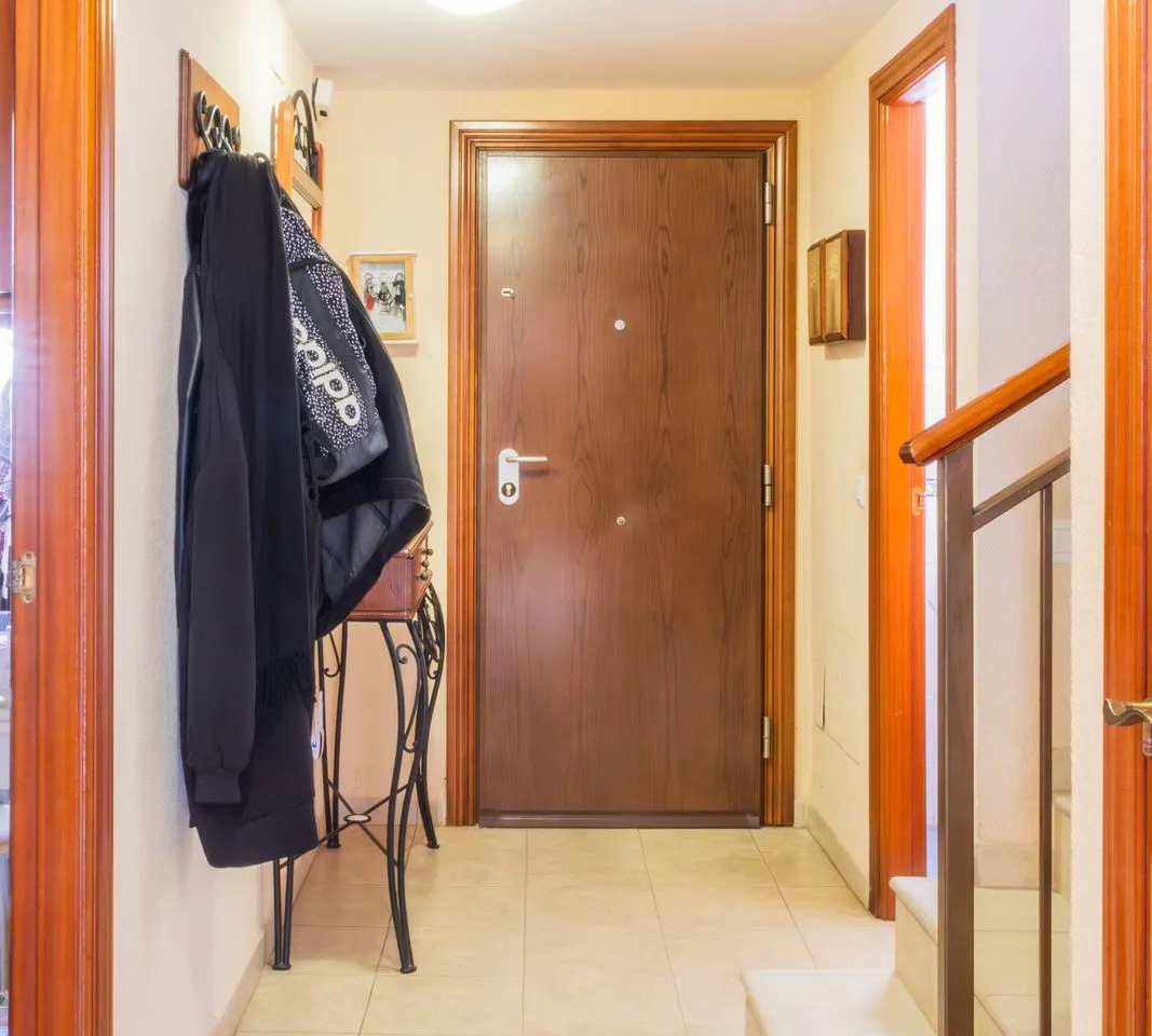 a00780f7-3d17-44c0-8efa-efc26a36fe61