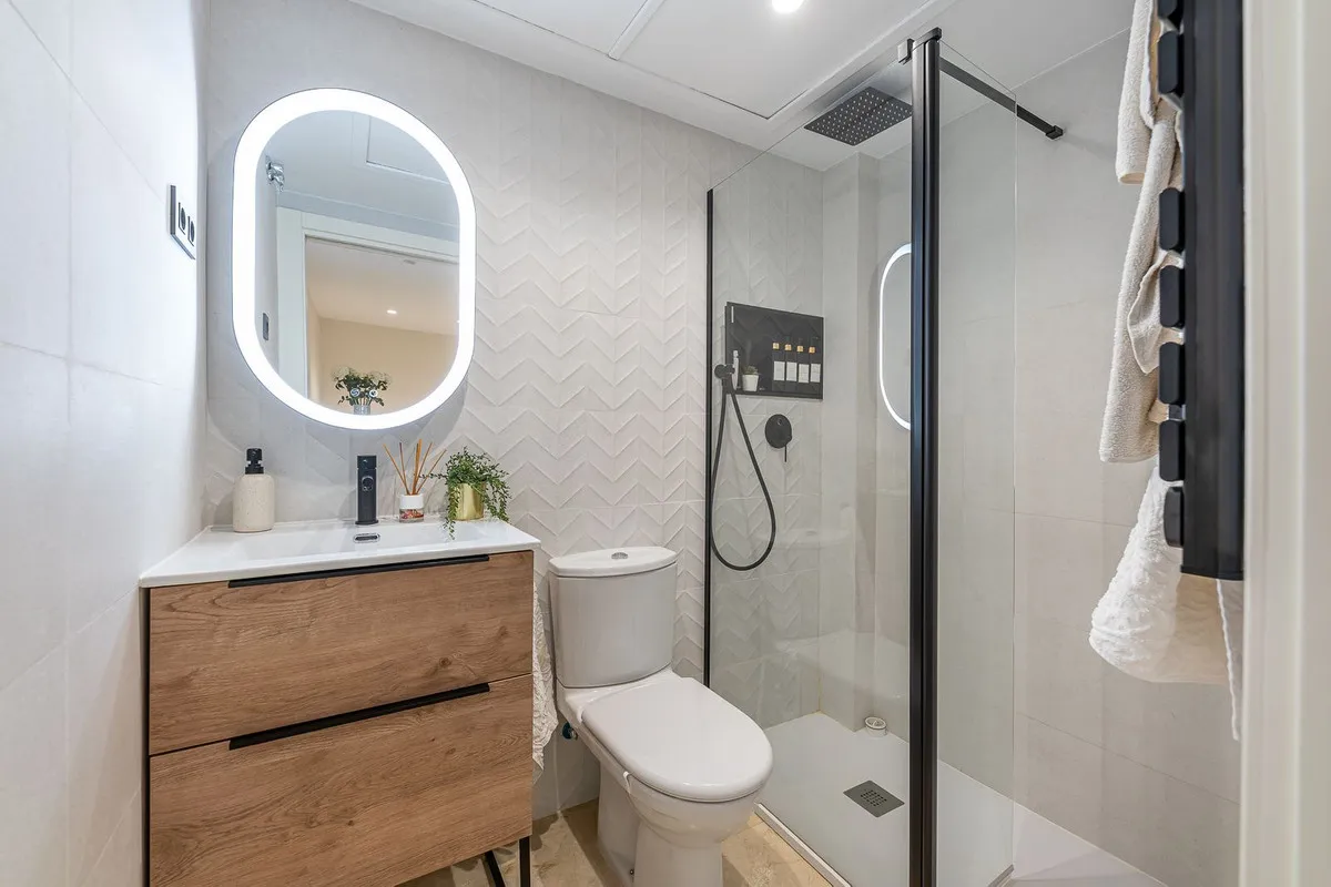 921f953c-9061-440c-a8a1-beaeb95671b8