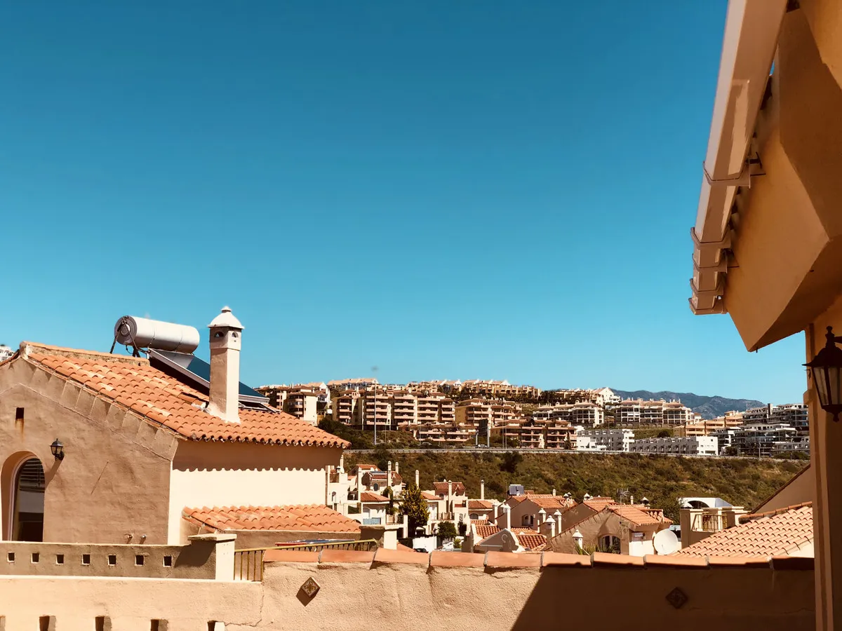 01c9e878-b059-47a5-b225-26d6892b487d