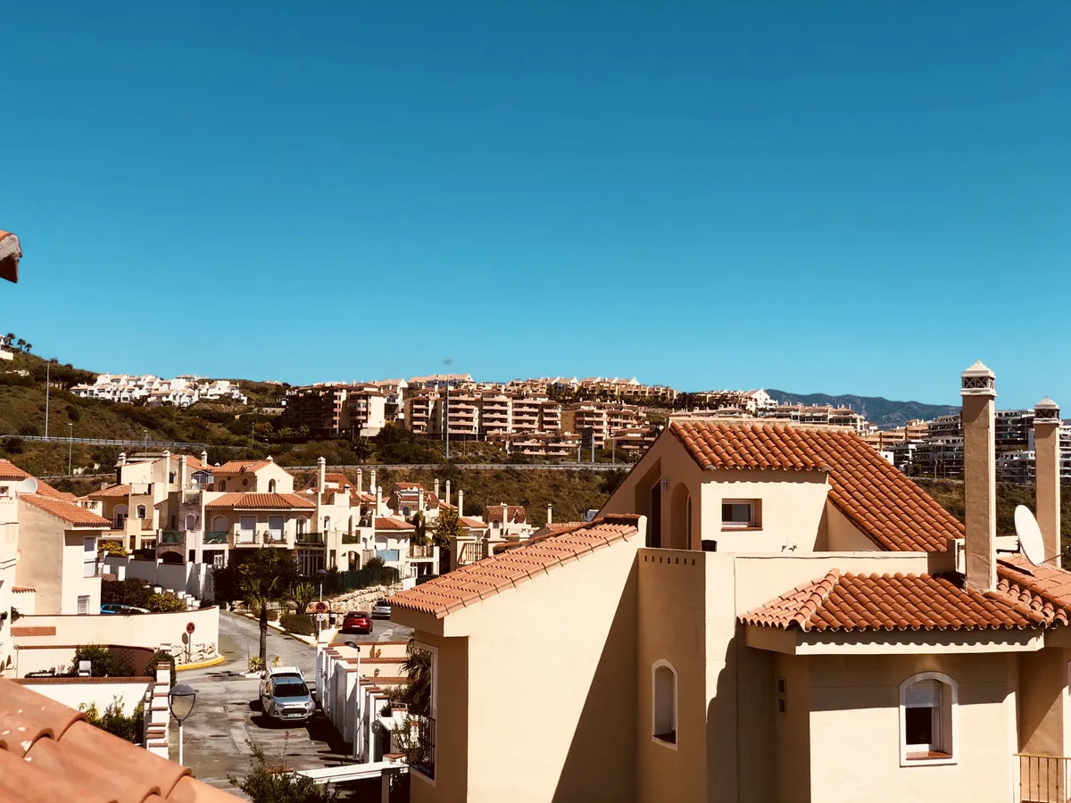 9ade9c11-e7bc-43f8-ab30-e981743f891a