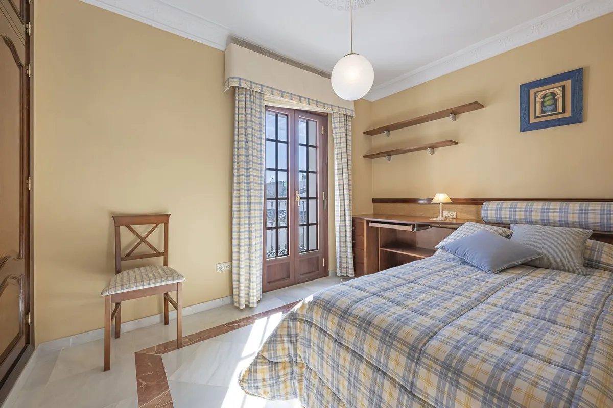 065018b4-3c68-462a-b4eb-1273e005f03d