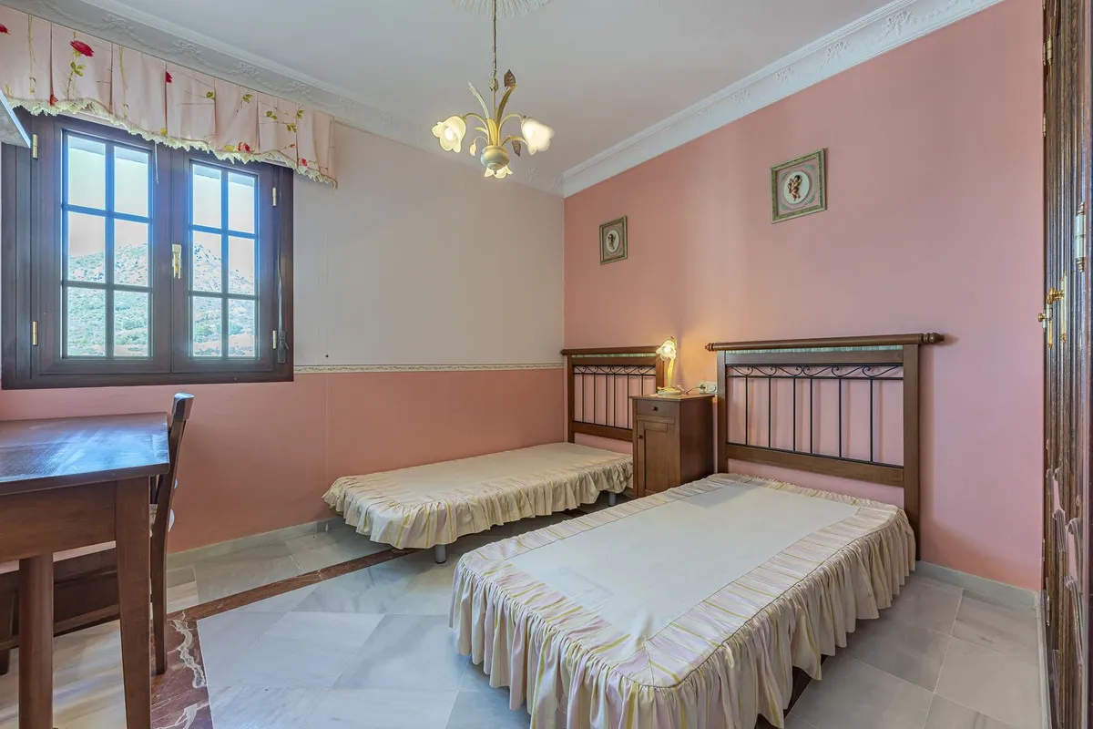 1073f07c-4cc9-473a-a86d-541db729f74f