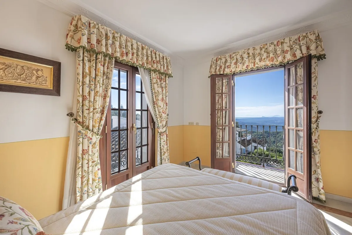 51bdd23a-c67b-49e6-a47b-ad3f233688a0