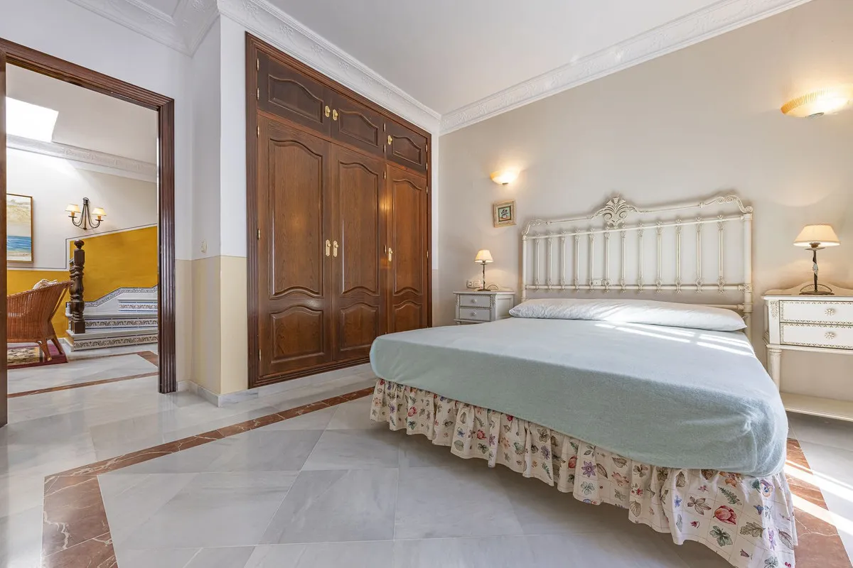 5f635252-8db5-443c-9382-66a4cb80173e