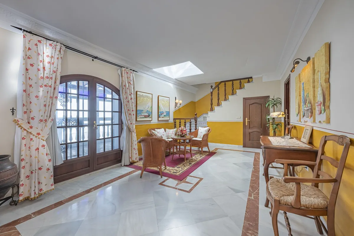 c4269a78-b9fa-4b16-bce2-1e84fef4df66