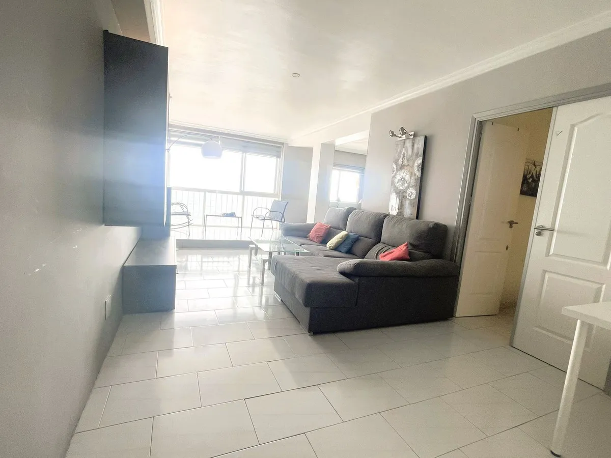 b6ffec6f-b06f-443c-9f90-26fbfe20ad5b