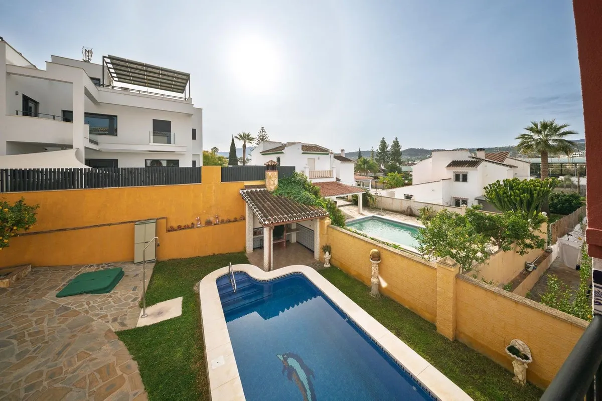 5b8acdbd-9b9a-431d-8fe8-6d9708457419