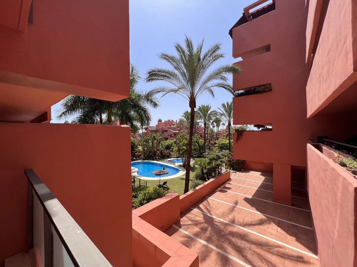 b26237f7-ce8c-4800-8eac-34ab9d2707e9