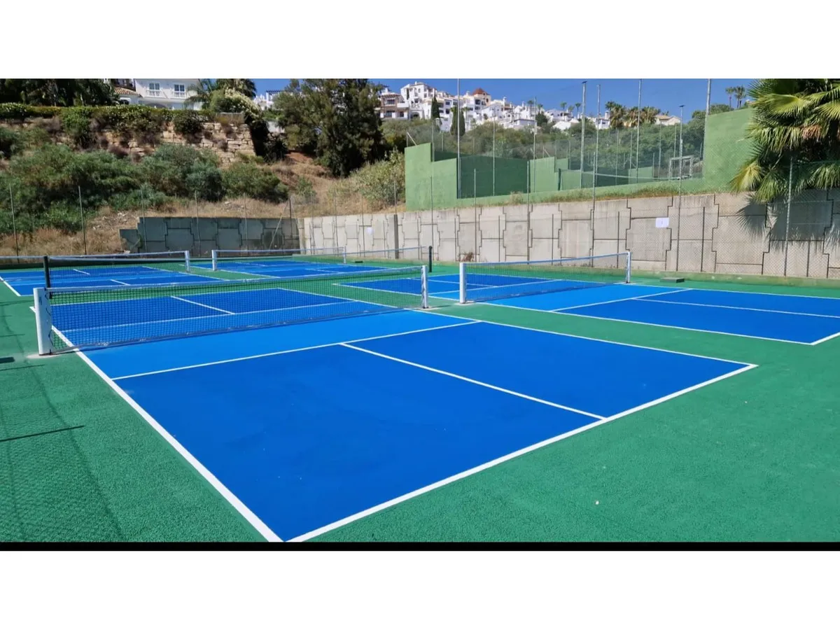 03c10b4d-5baa-4cda-8cab-47ff67b71512