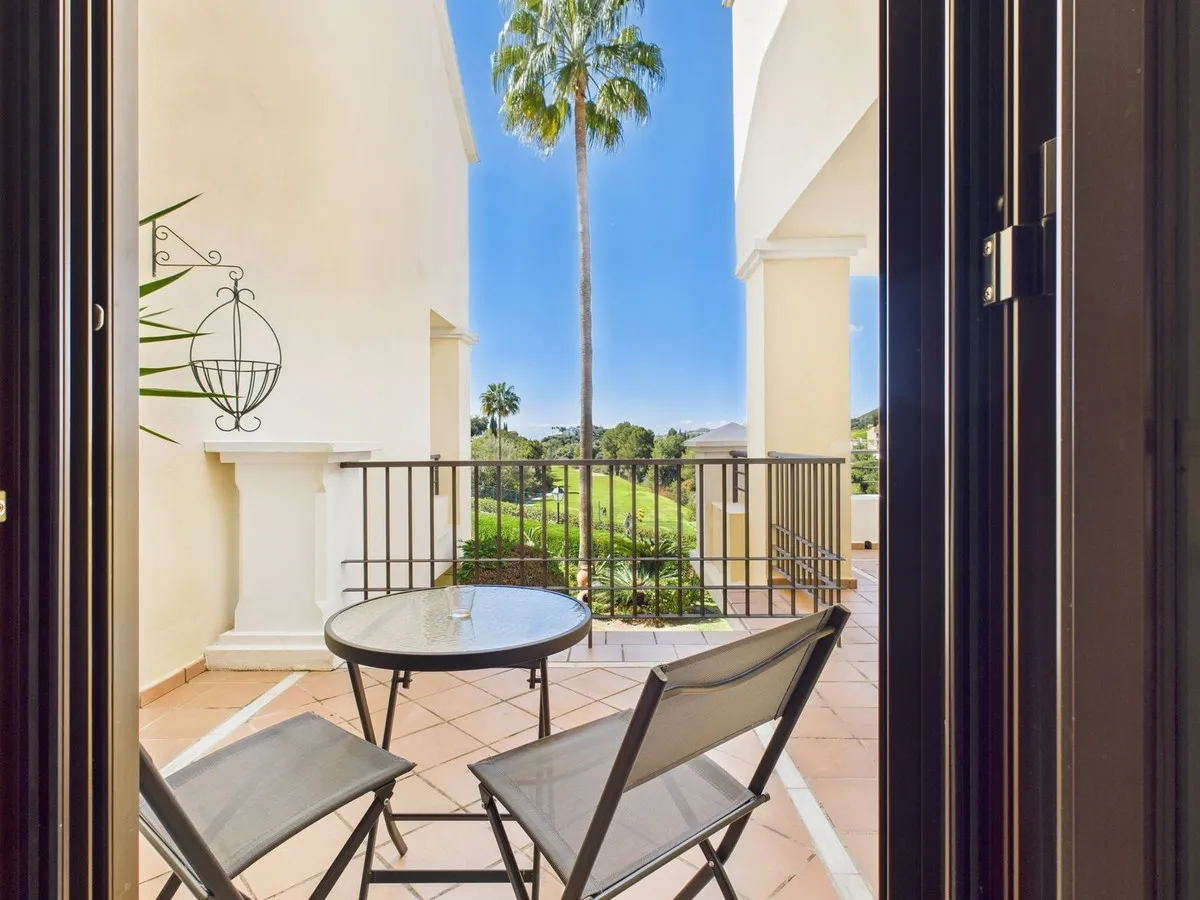 2ffe8426-d972-4c3a-befd-5a695bffd988