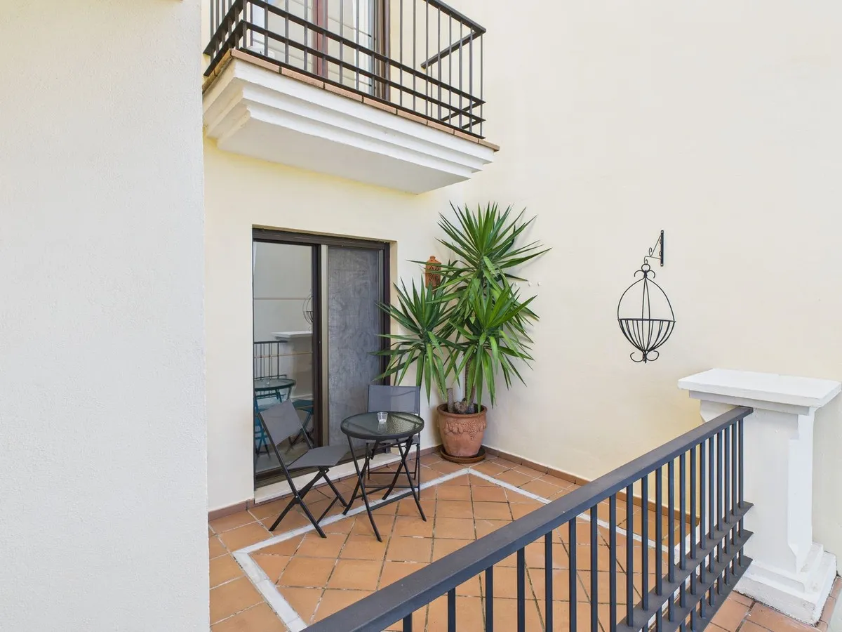 38978412-fe47-4230-ba66-8758378975bd