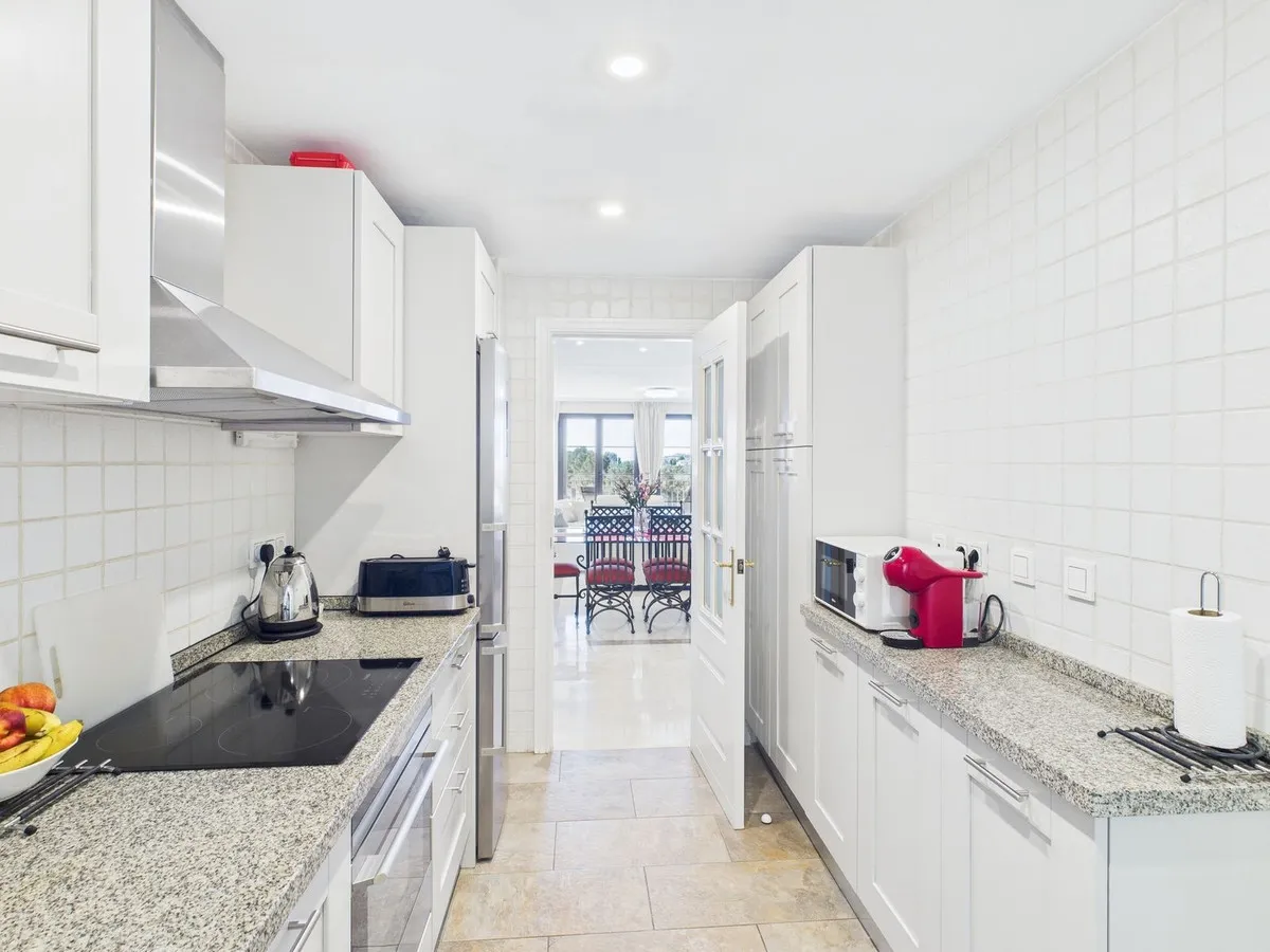 b3235b14-c256-41f3-a8a9-d8eada7720bb