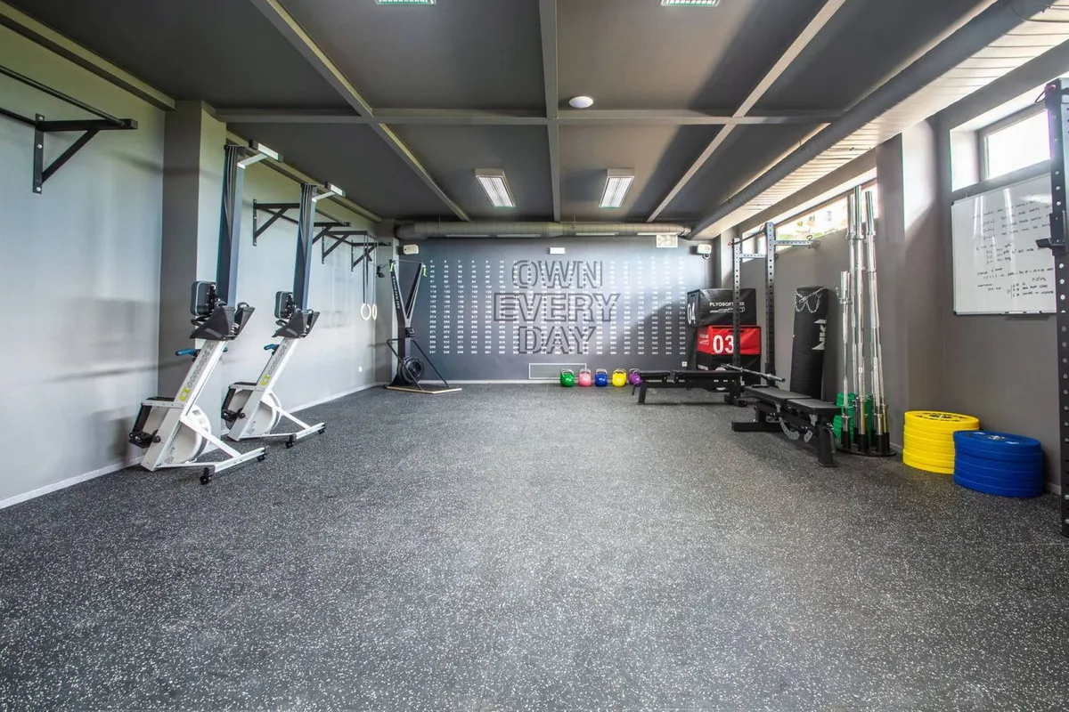 f5e2dbe8-4396-4779-967d-5b97831b9f4b