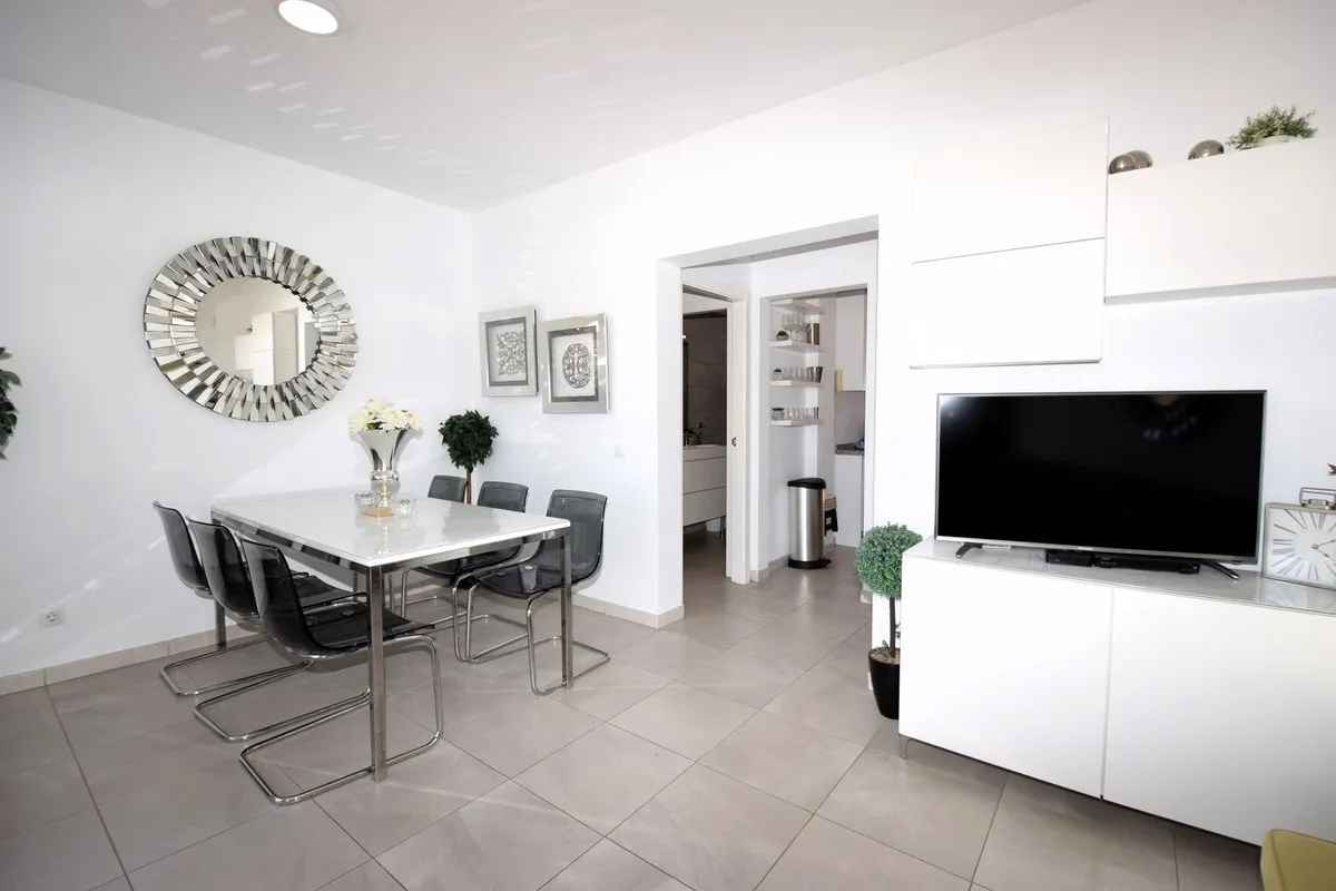 3498c940-8ffd-4c9f-9594-7e424cd700e8