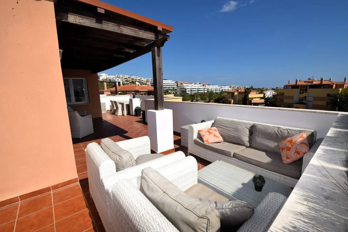 c1e472a5-7022-4943-aa54-a89e238b568e