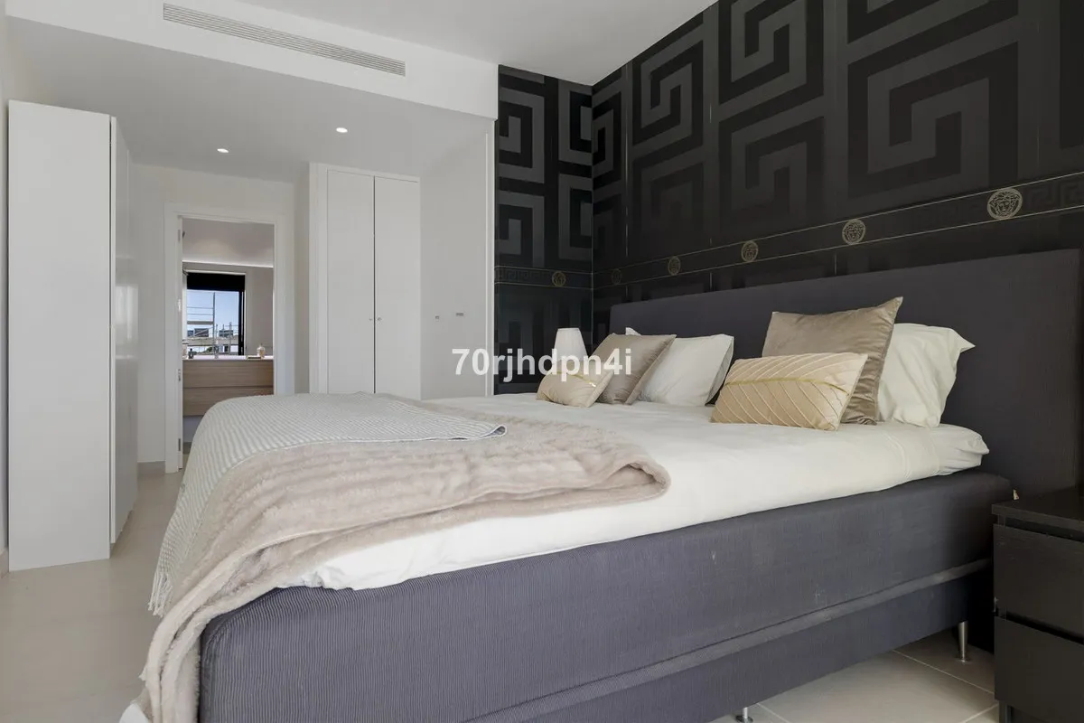 88b7f6ec-177f-48ae-a0e7-110a463de66e