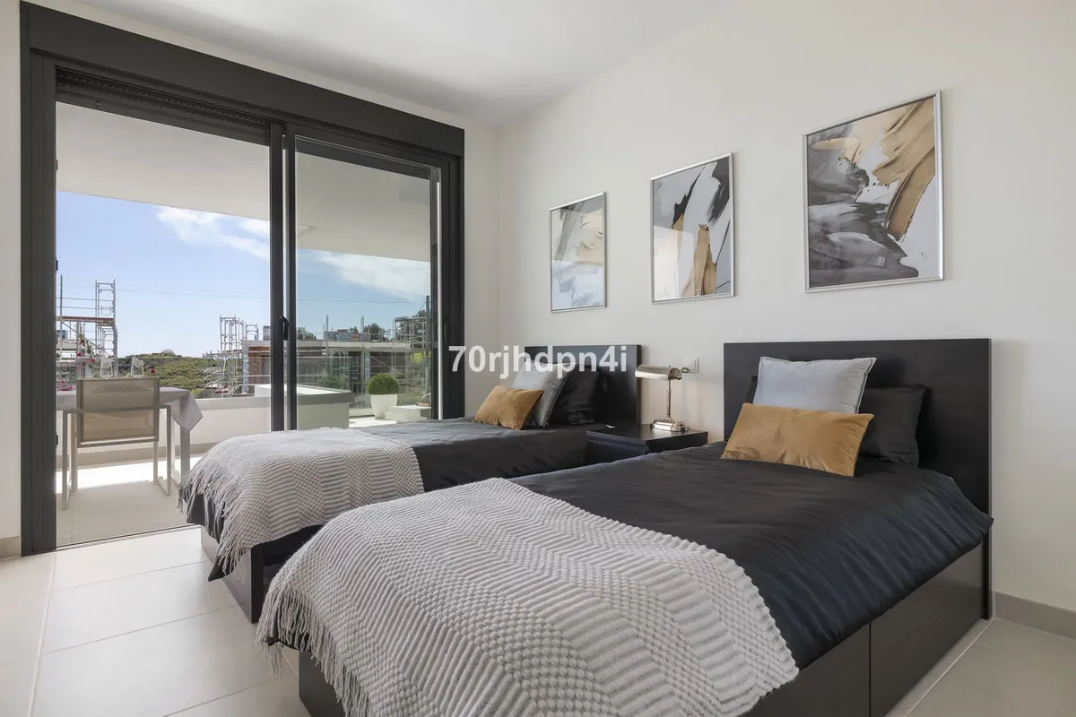 b6340c8a-ed57-436b-b685-8c194b23f968