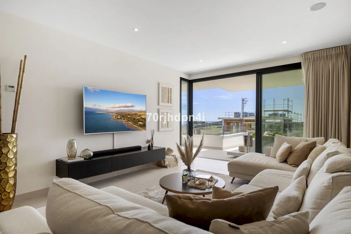 c6655f4e-2d59-4597-a770-38aceca60169