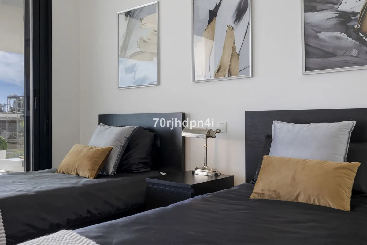 cdd5e80a-9145-48e7-93c2-29441251eda1