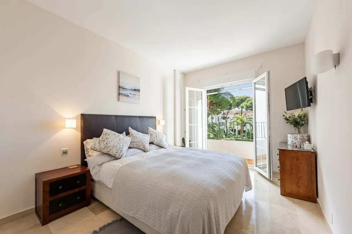 1e162628-0cf1-4654-9b8d-362e5a18b28d