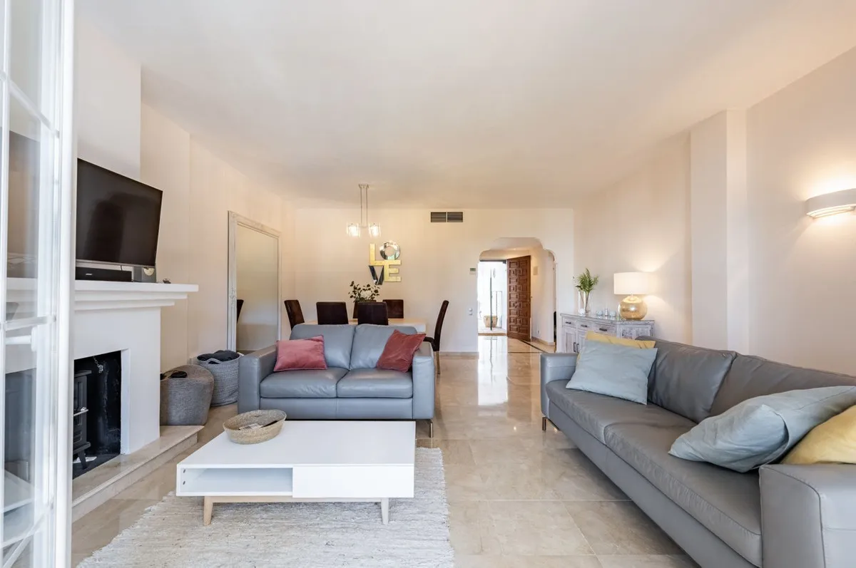 4247b258-cb36-4dee-b8eb-2d1c0ea2e536