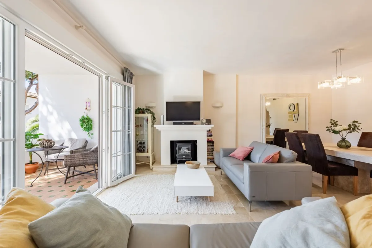 dc256aa5-6b2c-454e-a97b-dd9efc1e47e8