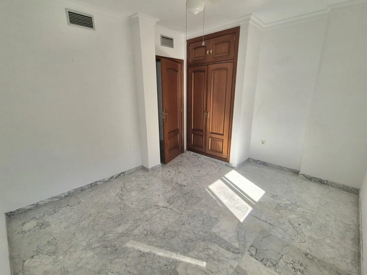 b7346a5f-45d8-4694-a2f3-194e387829cf