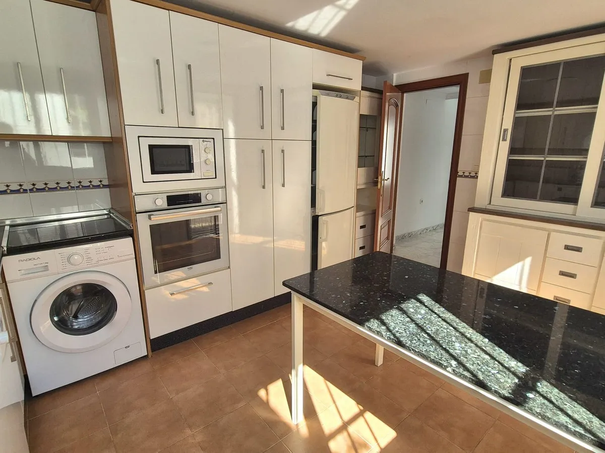 eee40937-fa98-4d33-be02-fcafc596f5da