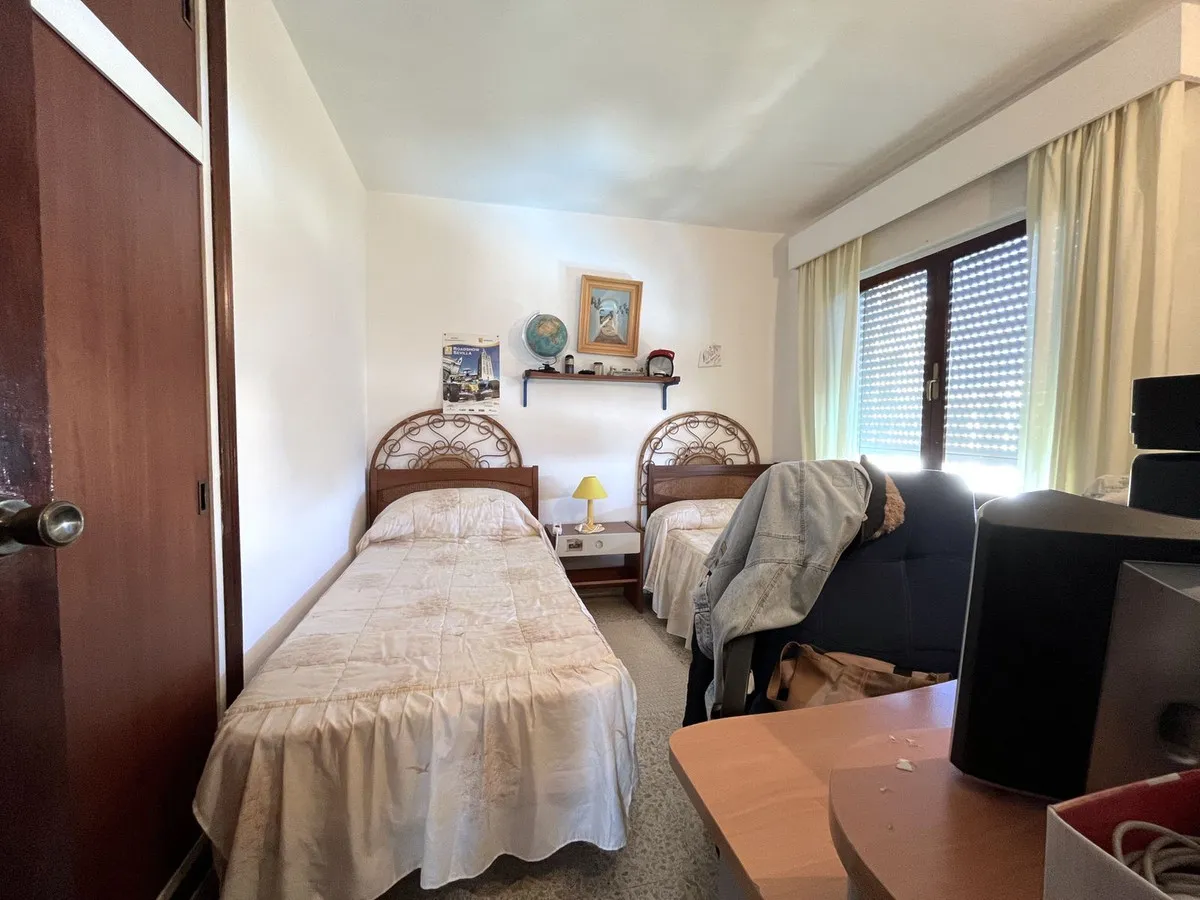 44fa6fbd-a91b-42e2-b3b5-16d2a73cde26