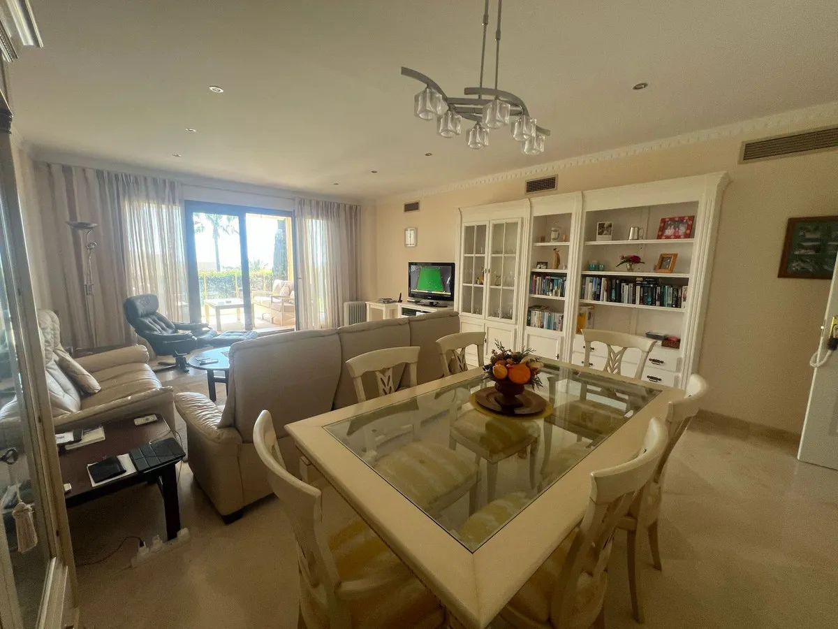 0fd87668-aaf1-4ac1-8caa-31d8171481dc