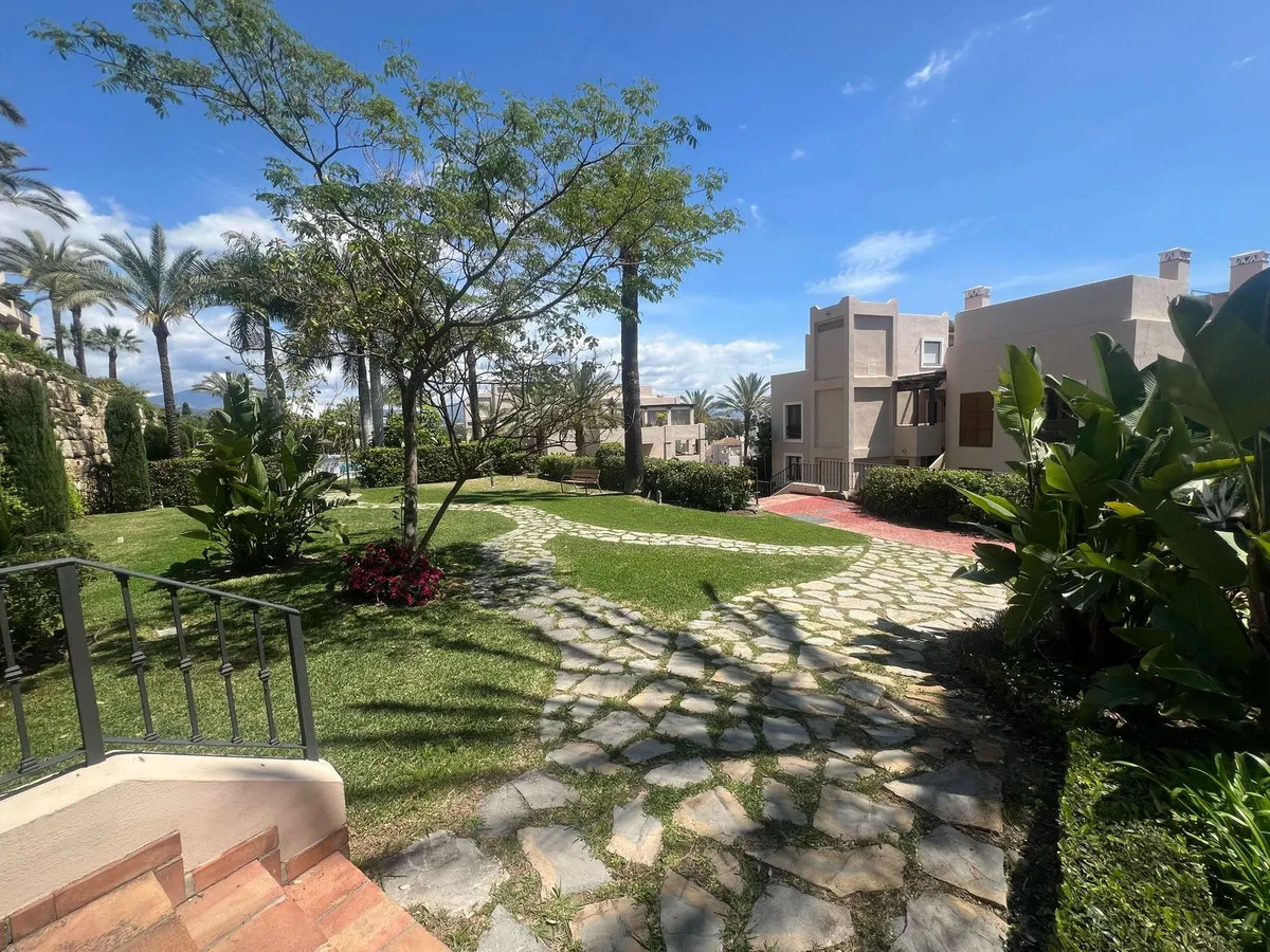 a7a08e2c-1e77-4d1c-874d-fba17b6cb4e9