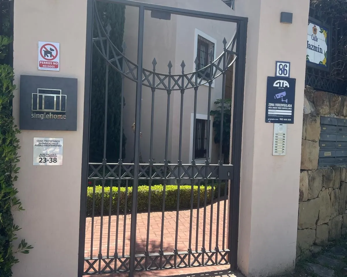 f5808915-0294-4056-8626-d8bb966ade47