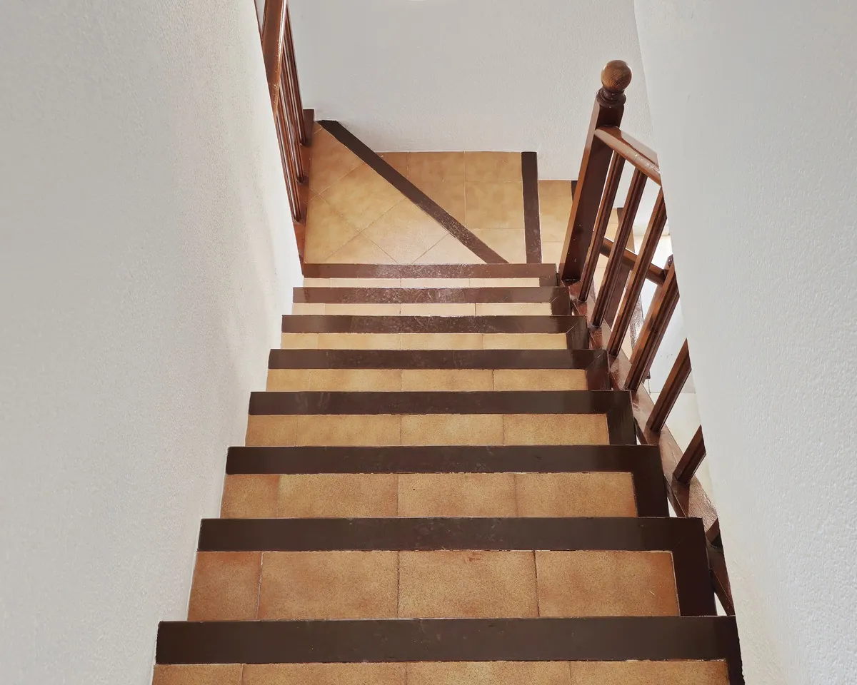 1c74c518-742f-4ff2-b5b7-4889ba0cc48b