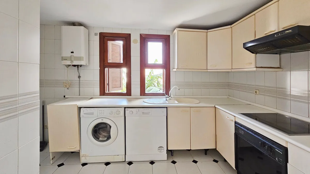 87a0fa9c-2573-4bbd-a50b-f7f543a2fc8b