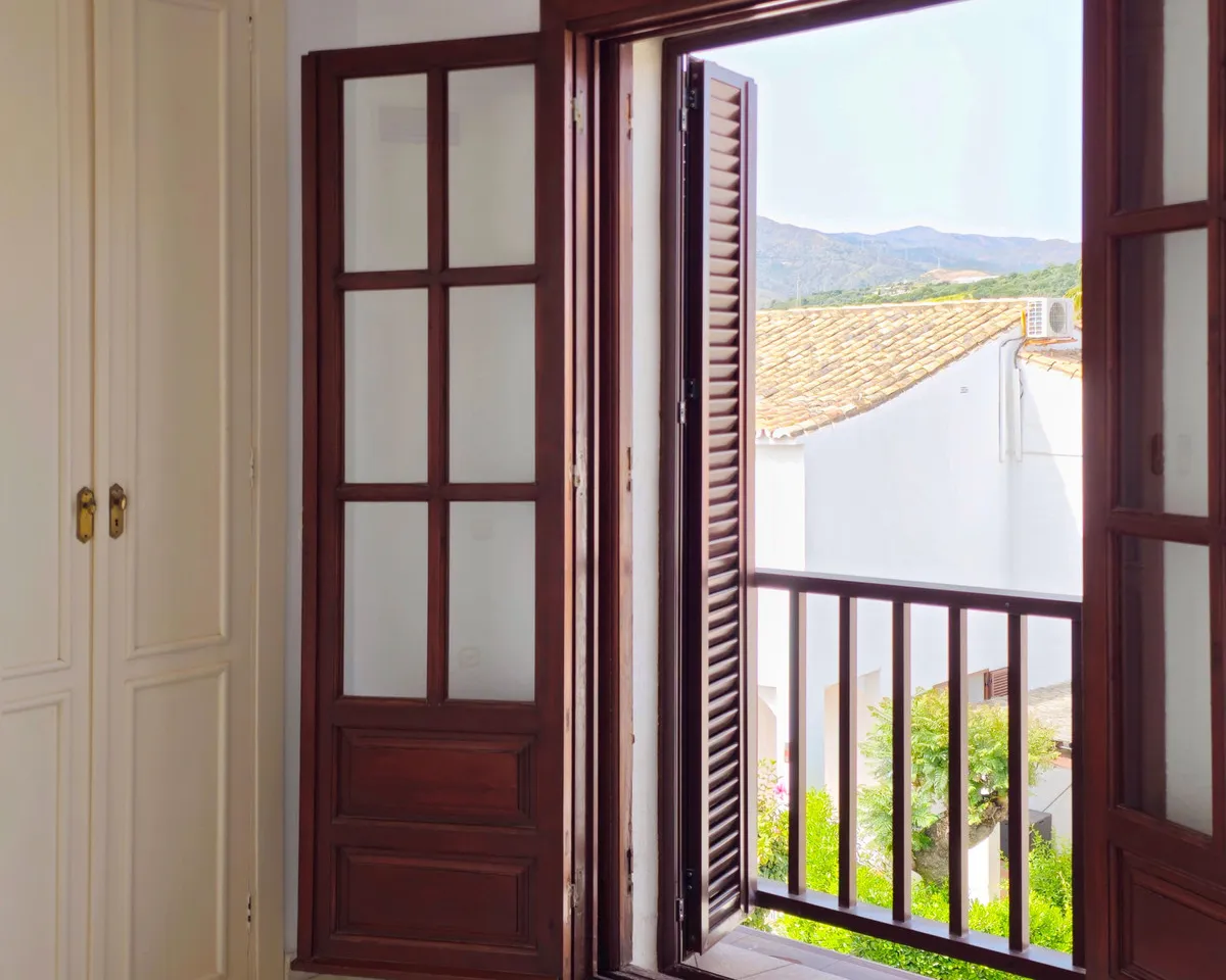 bb8e4c2b-3ac1-46c4-aa48-4738f1dd1414