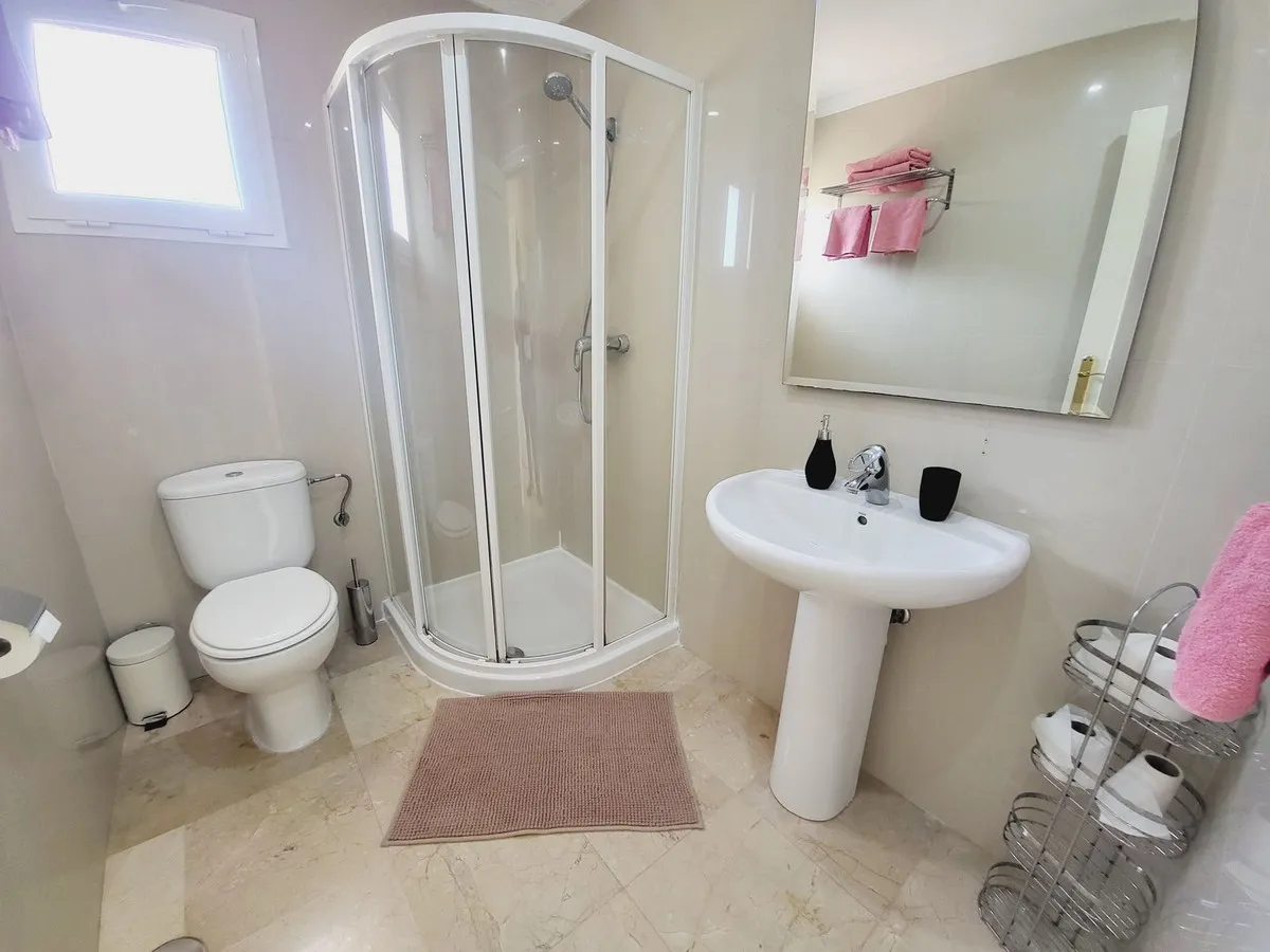 9dc255b1-7353-40c5-a4b6-d10f0aeed0f7