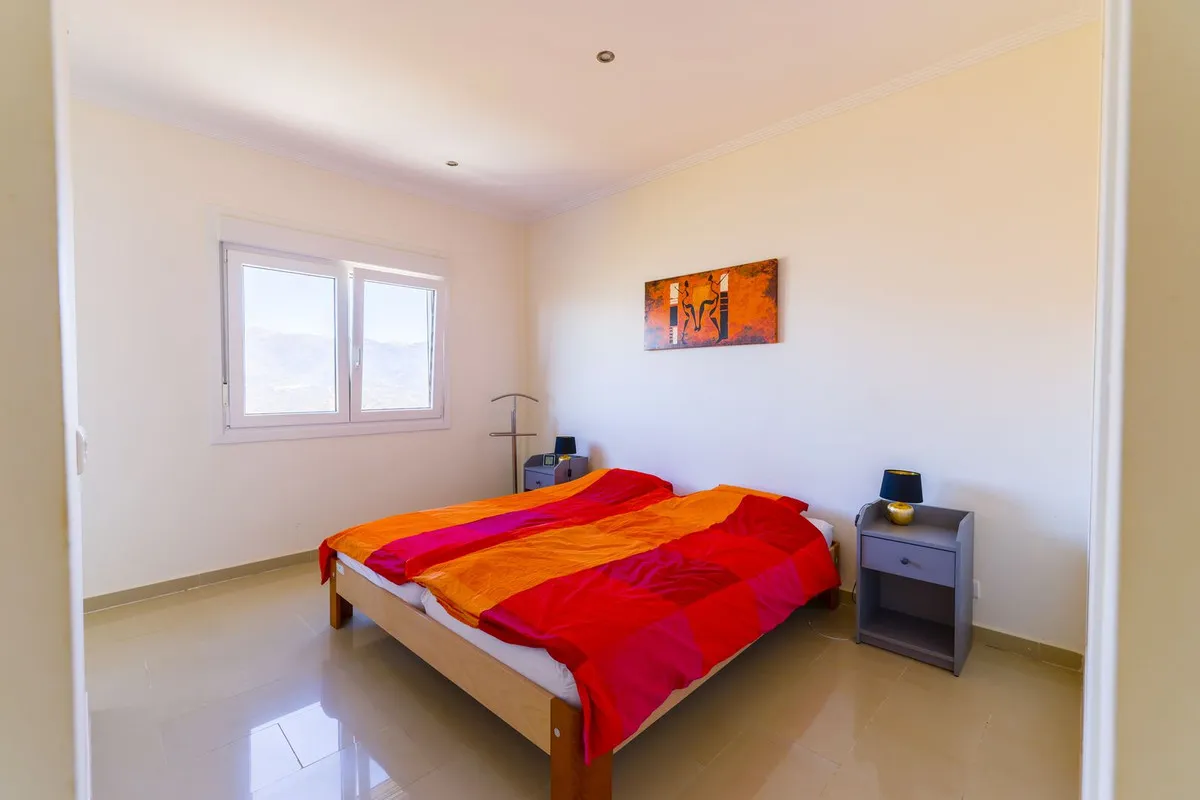 50dbbdb2-3480-4742-a423-c061996614c3