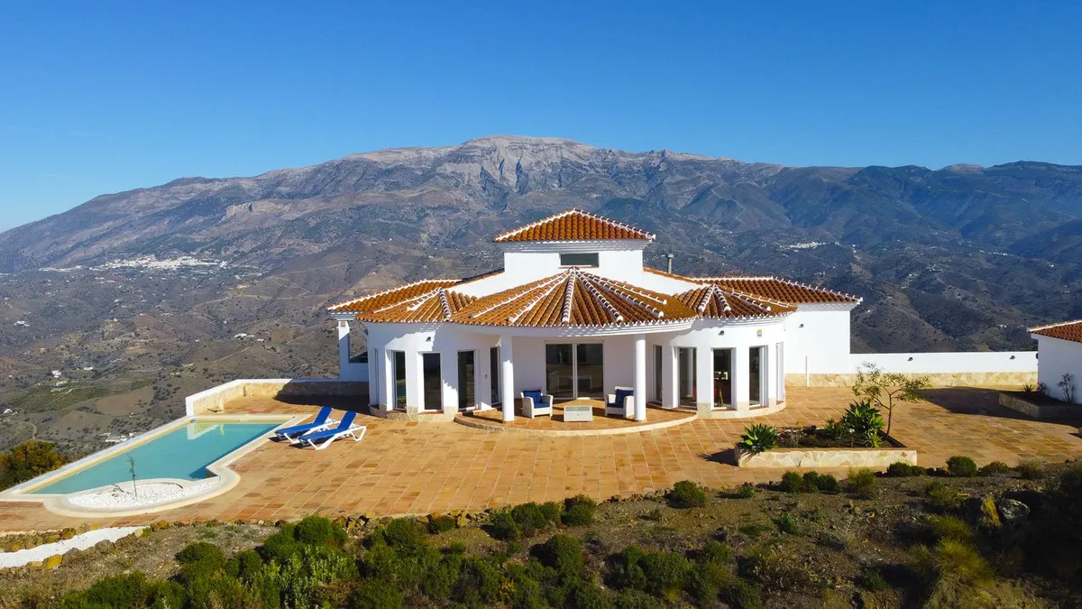 9f9a6544-1996-4a16-8c3d-e09c6c41ae21