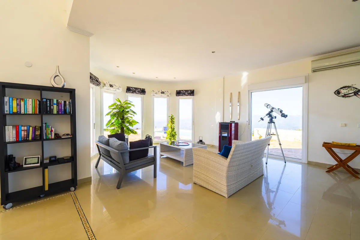 b19d2c21-b3a4-4d8b-9b2c-137aff749fa2