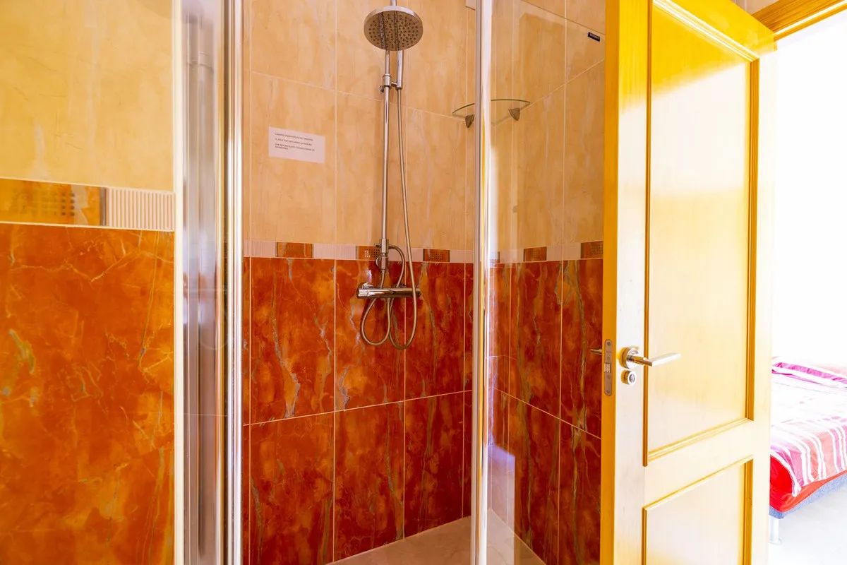 e66938a1-e065-42af-b619-690b593d369f