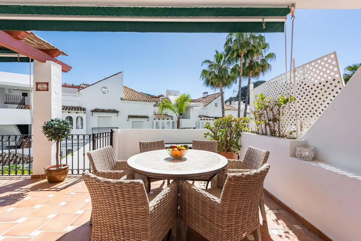 dbf5d83e-6ad3-4d8b-bfbf-0563af0c034b