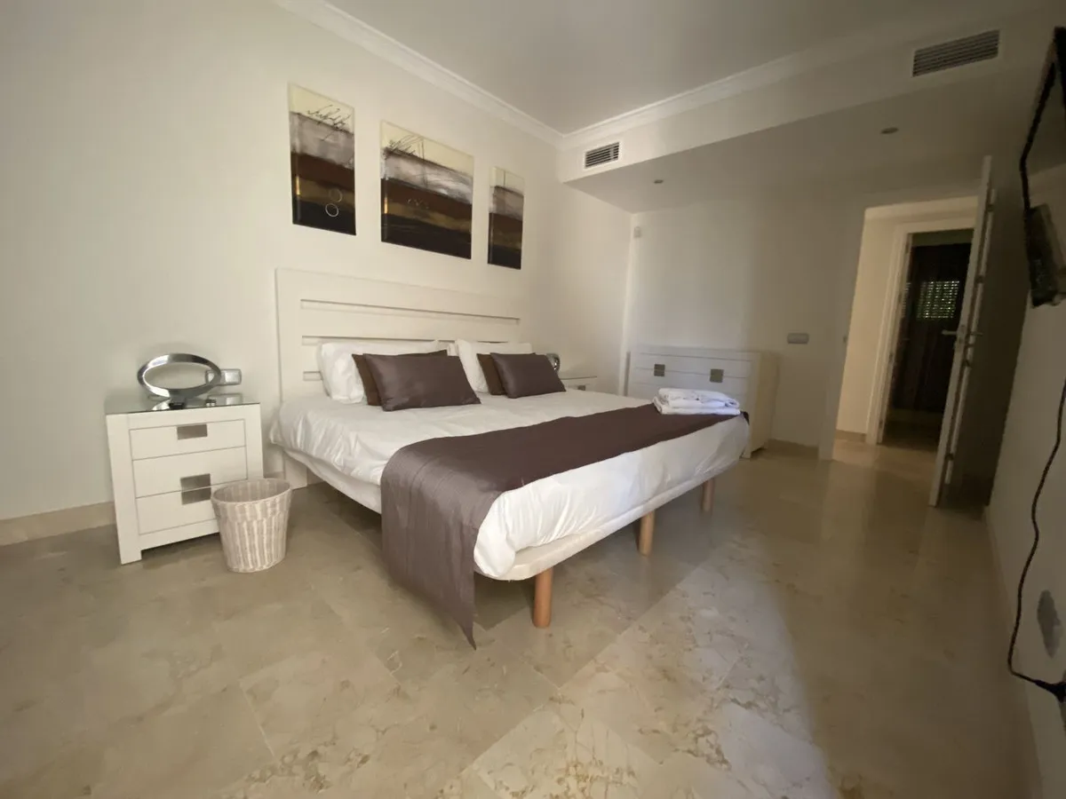 4cc064d3-c94b-41a7-a299-9f57080fd3fb