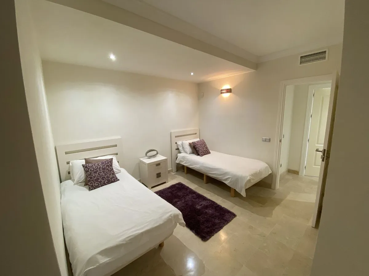 a153c0e1-0e9f-46ec-8272-470eb0aa5486