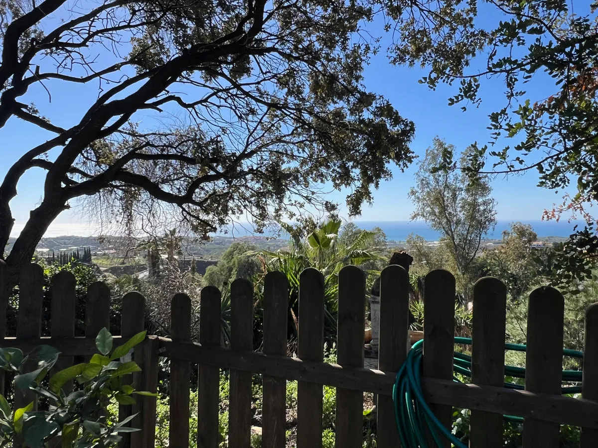 72528c12-17b0-4556-94f9-d330a858c5af