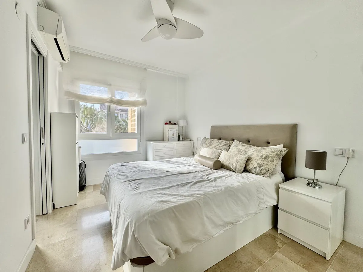 8fb78bc2-2628-4949-99c0-cd0a4277d8a6