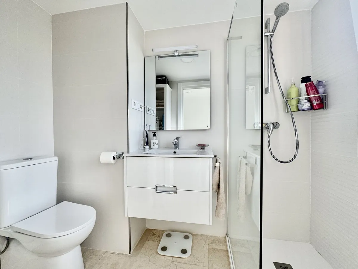 c010ee86-0a6a-4d90-b548-b857e019fa9b